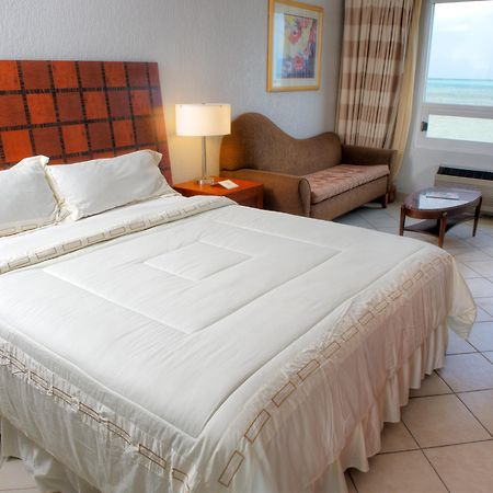 Ramada By Wyndham Princess Belize City Zimmer foto